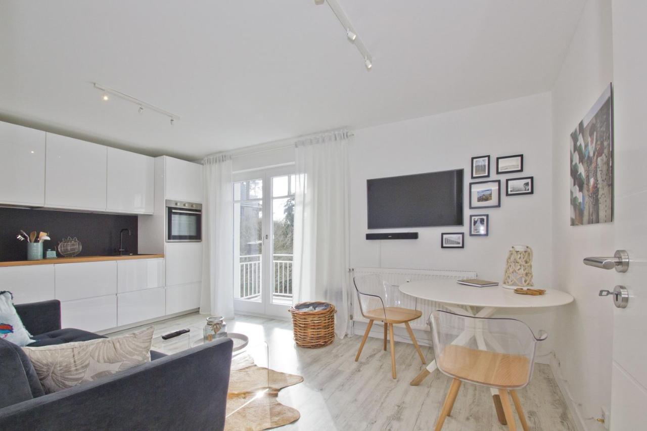 Ferienwohnung Mit Balkon Und Meerblick - Ferienresidenz Zwei Bodden Fewo 1-4 Lietzow Buitenkant foto