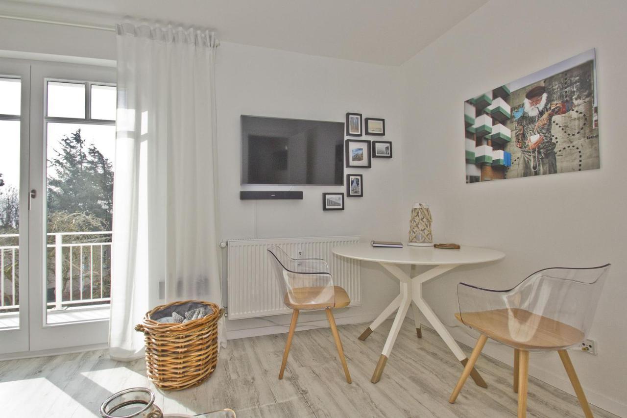 Ferienwohnung Mit Balkon Und Meerblick - Ferienresidenz Zwei Bodden Fewo 1-4 Lietzow Buitenkant foto